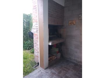 Vendo Casa y Dpto. en Concepción del Uruguay, Entre Ríos.