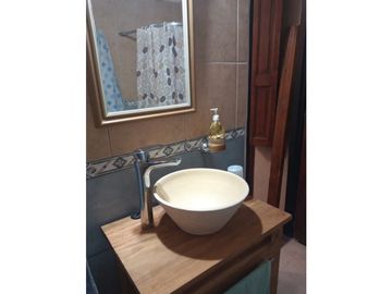 Vendo Casa y Dpto. en Concepción del Uruguay, Entre Ríos.