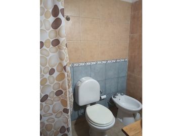 Vendo Casa y Dpto. en Concepción del Uruguay, Entre Ríos.