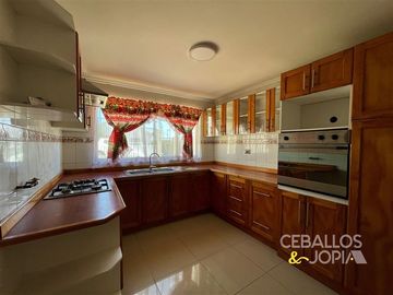 Casa en Venta en Las Américas, Villa Alemana