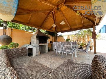 Casa en Venta en calle Esmeralda, Quilpué (perfil comercial)