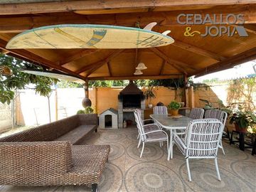 Casa en Venta en calle Esmeralda, Quilpué (perfil comercial)
