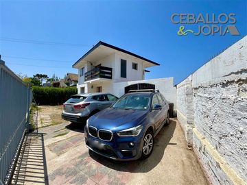 Casa en Venta en calle Esmeralda, Quilpué (perfil comercial)