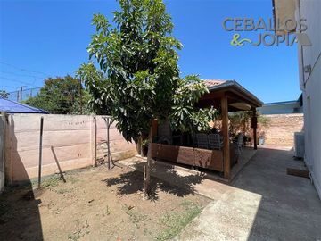 Casa en Venta en calle Esmeralda, Quilpué (perfil comercial)