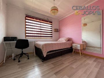 Casa en Venta en calle Esmeralda, Quilpué (perfil comercial)