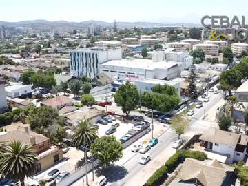 Casa en Venta en calle Esmeralda, Quilpué (perfil comercial)