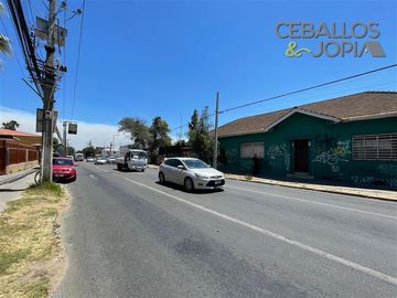 Casa en Venta en calle Esmeralda, Quilpué (perfil comercial)