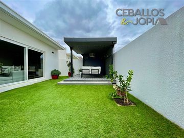 Casa en Venta en Condominio Altos de Rumié, Villa Alemana