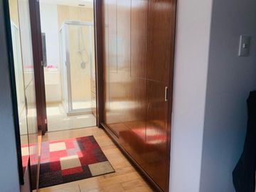 Casa en venta con amplio jardín de 3 recámaras, en fracc zona Zerezotla.