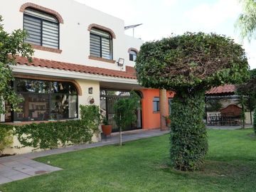 Casa en Venta   Estilo Mexicano Contemporaneo en Aguascalientes