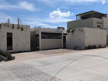 Desarrollo Residencial en Misión Schoenstatt, 3 Modelos de Casas de LUJO!