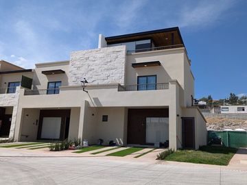 Desarrollo Residencial en Misión Schoenstatt, 3 Modelos de Casas de LUJO!