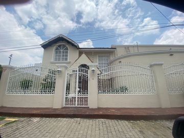 CASA EN VENTA EN LOS PINOS ZAPOPAN