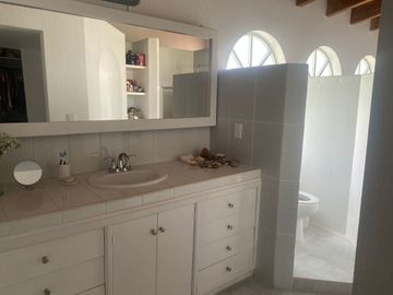 CASA EN VENTA EN LOS PINOS ZAPOPAN