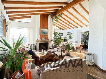 CASA EN GABRIELA MISTRAL CON POTENCIAL COMERCIAL