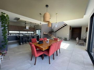 Venta Casa Residencial en Hacienda San Antonio, Metepec.