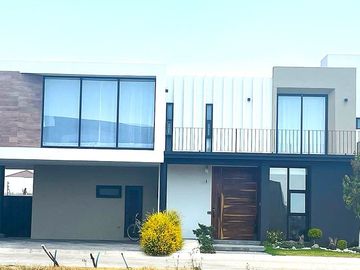 Venta Casa Residencial en Hacienda San Antonio, Metepec.