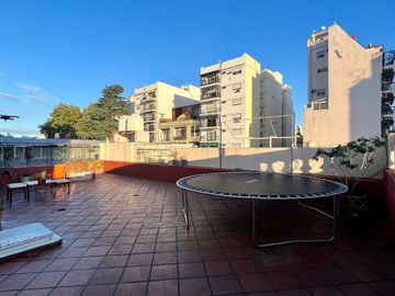 VENTA PH DEPTO 4 AMB ÚNICO LUZ BARRACAS +TERRAZA