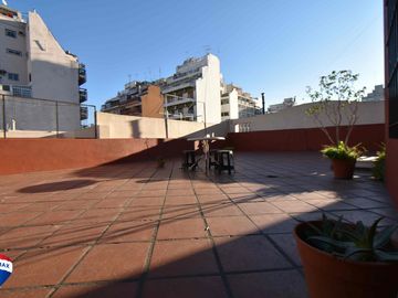 VENTA PH DEPTO 4 AMB ÚNICO LUZ BARRACAS +TERRAZA