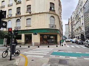 Venta Depto Semi Piso 3 amb en San Nicolás CABA.