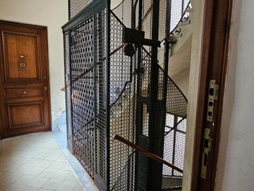 Venta Depto Semi Piso 3 amb en San Nicolás CABA.