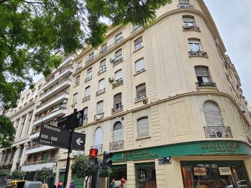 Venta Depto Semi Piso 3 amb en San Nicolás CABA.