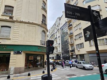 Venta Depto Semi Piso 3 amb en San Nicolás CABA.