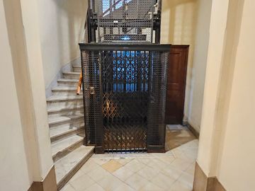 Venta Depto Semi Piso 3 amb en San Nicolás CABA.
