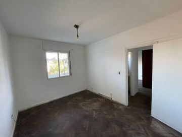 VENTA DEPTO 3 AMB c/ BALCÓN Lugano Piedrabuena!