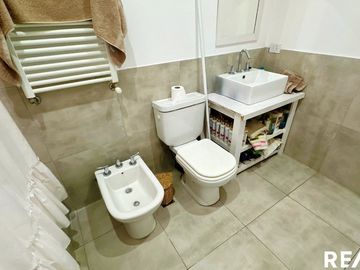 BELLISIMA CASA EN VENTA BARRIO LOS TILOS PILAR
