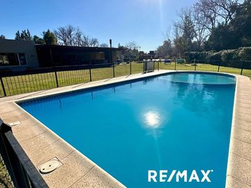 BELLISIMA CASA EN VENTA BARRIO LOS TILOS PILAR