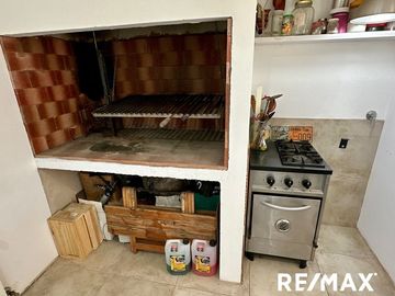 BELLISIMA CASA EN VENTA BARRIO LOS TILOS PILAR