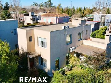 BELLISIMA CASA EN VENTA BARRIO LOS TILOS PILAR