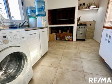 BELLISIMA CASA EN VENTA BARRIO LOS TILOS PILAR