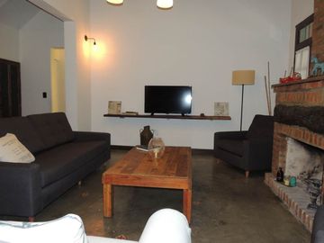 HERMOSA CASA QUINTA EN BARRIO PARQUE GORRITI