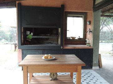 HERMOSA CASA QUINTA EN BARRIO PARQUE GORRITI