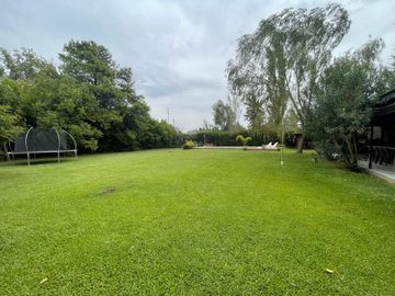 HERMOSA CASA QUINTA EN BARRIO PARQUE GORRITI