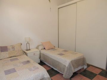 HERMOSA CASA QUINTA EN BARRIO PARQUE GORRITI