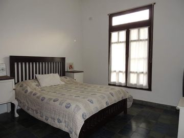 HERMOSA CASA QUINTA EN BARRIO PARQUE GORRITI