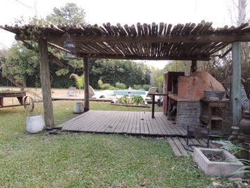 HERMOSA CASA QUINTA EN BARRIO PARQUE GORRITI