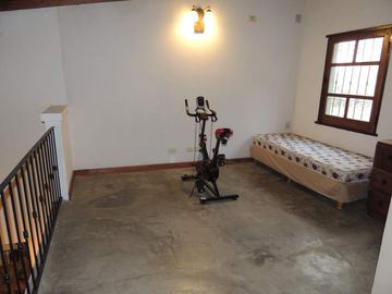 HERMOSA CASA QUINTA EN BARRIO PARQUE GORRITI