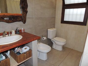 HERMOSA CASA QUINTA EN BARRIO PARQUE GORRITI