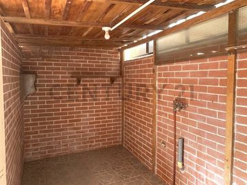 Vendo casa 190 m2 en conjunto sector mitad del mundo