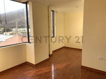 Vendo casa 190 m2 en conjunto sector mitad del mundo