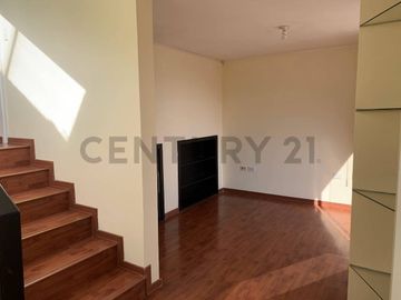 Vendo casa 190 m2 en conjunto sector mitad del mundo