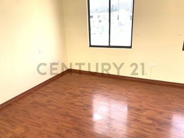 Vendo casa 190 m2 en conjunto sector mitad del mundo