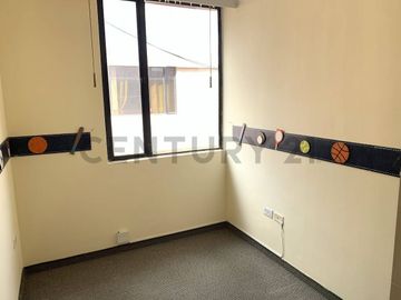 Vendo casa 190 m2 en conjunto sector mitad del mundo