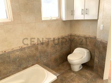 Vendo casa 190 m2 en conjunto sector mitad del mundo