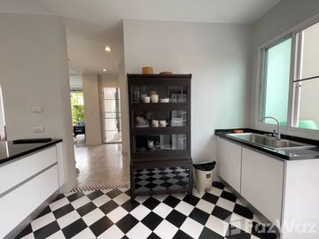 Family House in Chiang Mai, close to city center