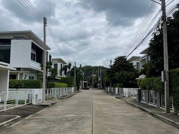 Family House in Chiang Mai, close to city center